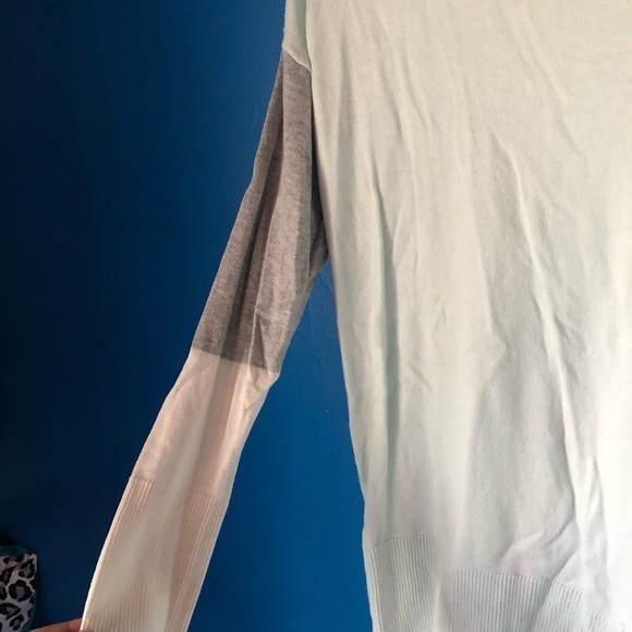 Calvin Klein Mint Striped Shirt with Color Block Sleeves & Side Zipper – Size S - Picture 5 of 6